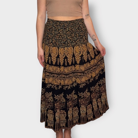 Vintage 90s Carole Little For Saint-Tropez West, Black & Gold Fit & Flare Skirt - Picture 1 of 7